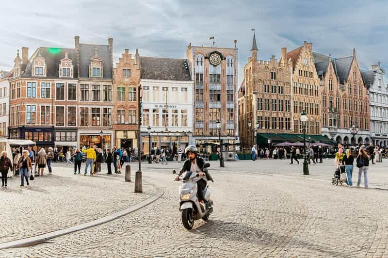 Amsterdam : Bruxelles et Bruges avec dégustation de chocolat en option