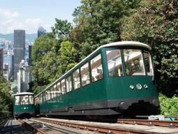 Hong Kong : demi-journée d'aventure avec le Peak Tram et le Star Ferry