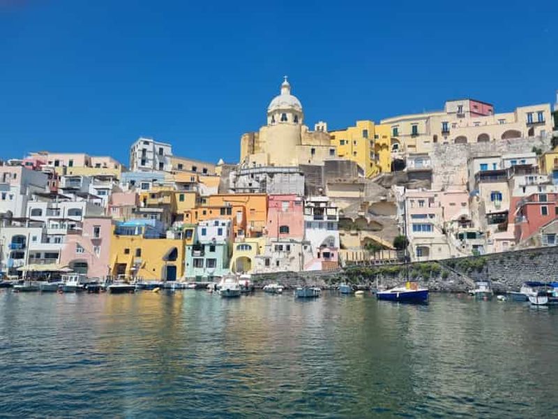 Procida : Sortie en bateau avec vue sur la mer et snorkeling