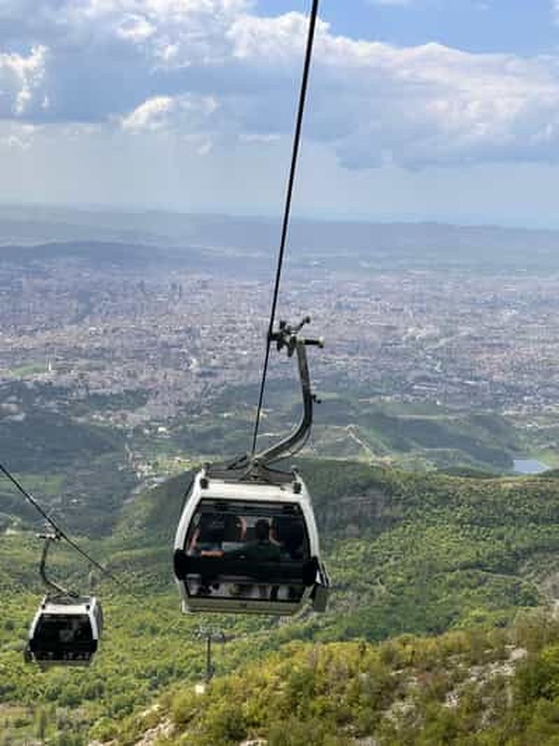 Depuis Tirana : Mont Dajti, billet de téléphérique avec transfert