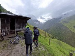 Circuit à vélo, Route des Andes : de la capitale du café au sommet du Páramo