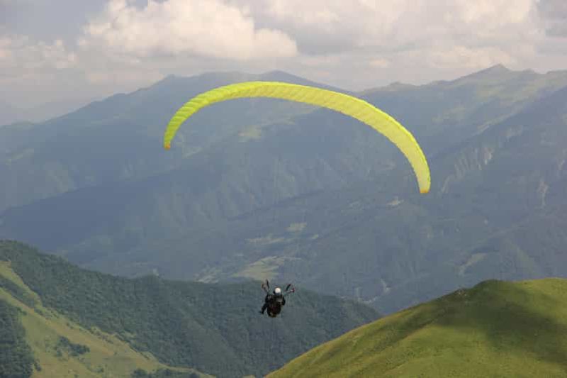 Géorgie : Vol tandem en parapente à Gudauri avec vidéo