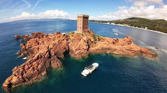 Fréjus : croisière dans les calanques de l'Estérel (bateau tout confort) + pause baignade
