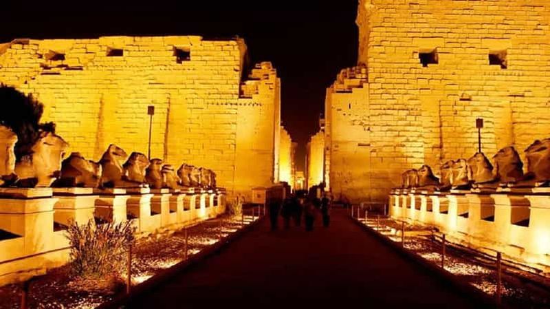 Billet QR pour le spectacle son et lumière du temple de Karnak avec transfert