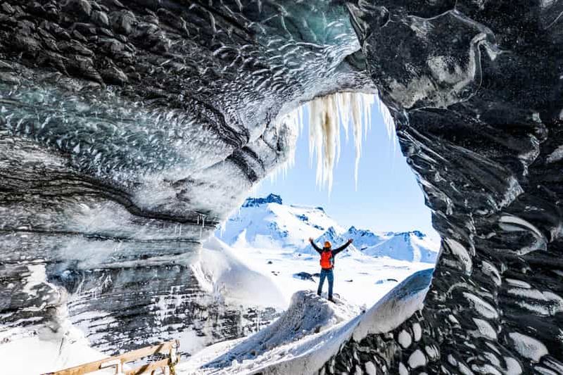 Depuis Vík : visite en petit groupe de la grotte de glace de Katla