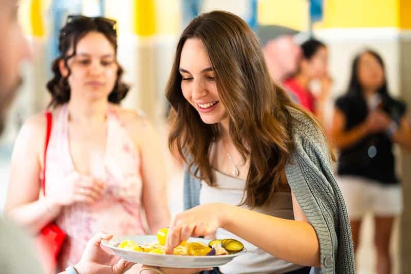 Budapest : visite guidée gastronomique du Grand Marché avec un guide de la région