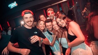 Bangkok : tournée des bars emblématiques, rooftops et speakeasies