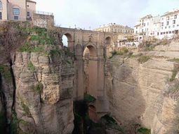 Depuis Séville : excursion à Ronda et Setenil de las Bodegas