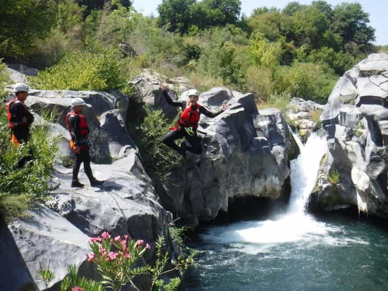 Canyoning et bodyrafting dans la rivière Alcantara