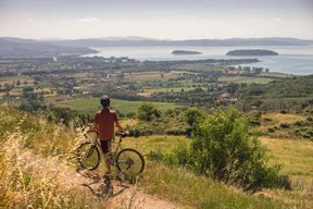 Visite guidée privée : Découvrez le lac Trasimène en E-Bike