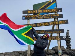 Kilimandjaro : trek sur la route Lemosho avec transfert aéroport