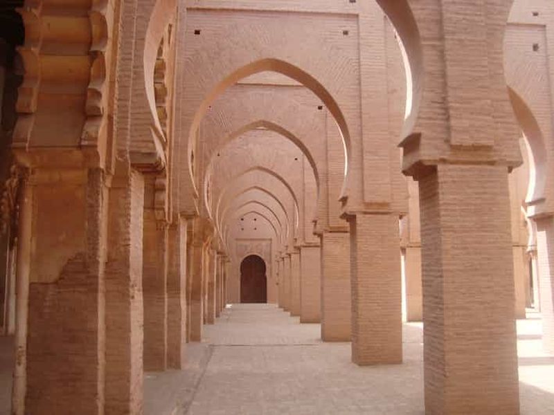 Au départ de Marrakech : Excursion d'une journée à Ijoukak et au lac Ouirgane
