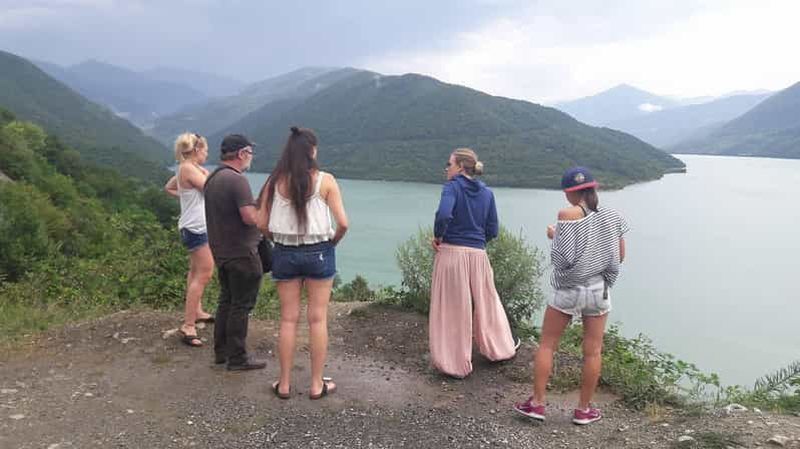 Station de ski de Gudauri et lac Ananuri-Jinvali depuis Tbilissi