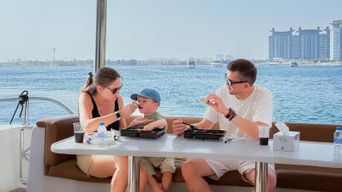 Croisière en yacht de luxe à Dubaï : de Palm Jumeirah à Burj Al Arab