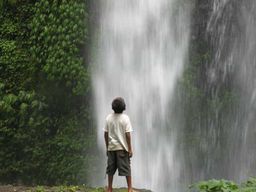 Lombok : excursion à la cascade de Sendang Gile et au col de Pusuk