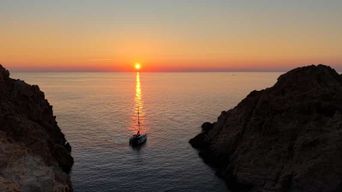 L'ile-rousse Corse Excursion catamaran: Agriates apéritif coucher de soleil