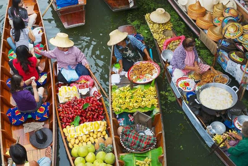 Bangkok : marché ferroviaire et marché flottant avec tour en bateau