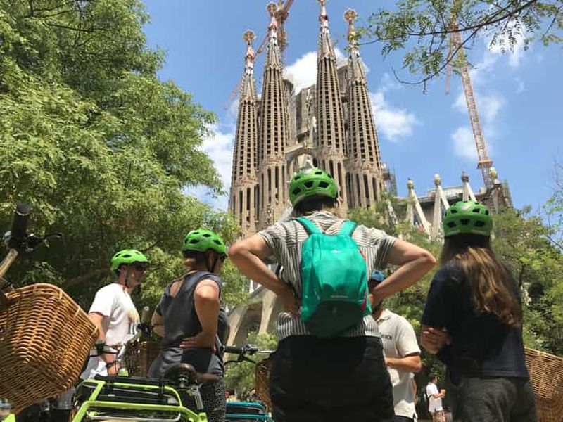 Barcelone : visite historique de 2,5 heures à vélo ou en E-Bike