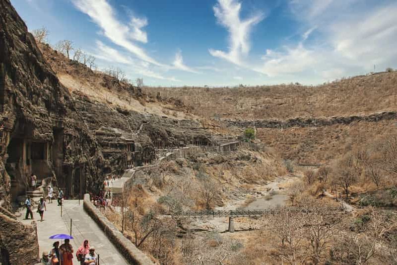 Aurangabad : 3 jours de visite du cratère de Lonar, des grottes d'Ajanta et d'Ellora