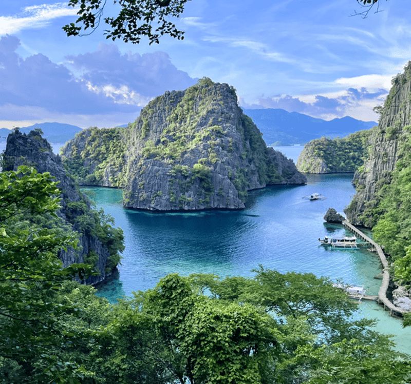 Coron : location de bateau privé avec visite guidée sur mesure