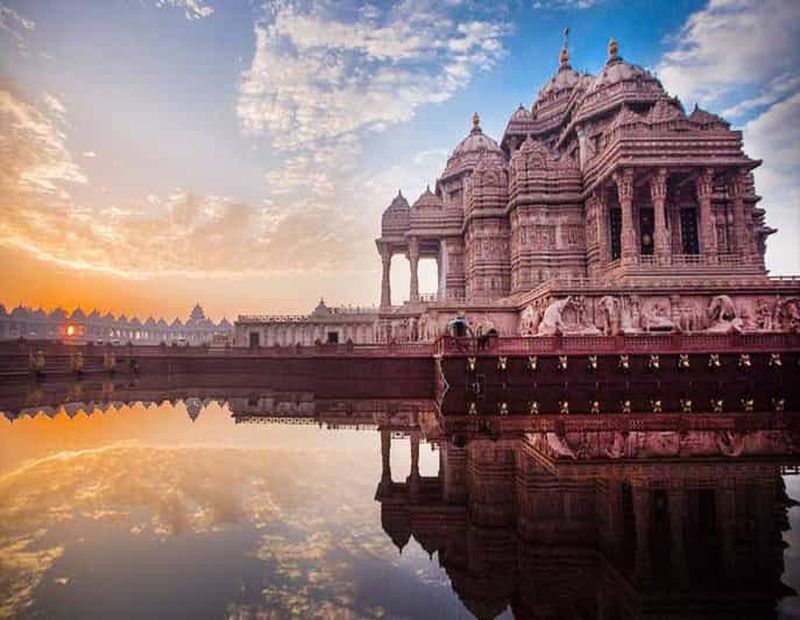 New Delhi : visite du temple Akshardham avec spectacle d'eau et de lumière