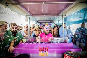 Benalmadena : Fête du bateau avec un verre