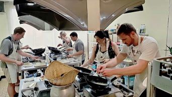 Bangkok : Cours de cuisine thaïlandaise Maliwan avec visite du marché