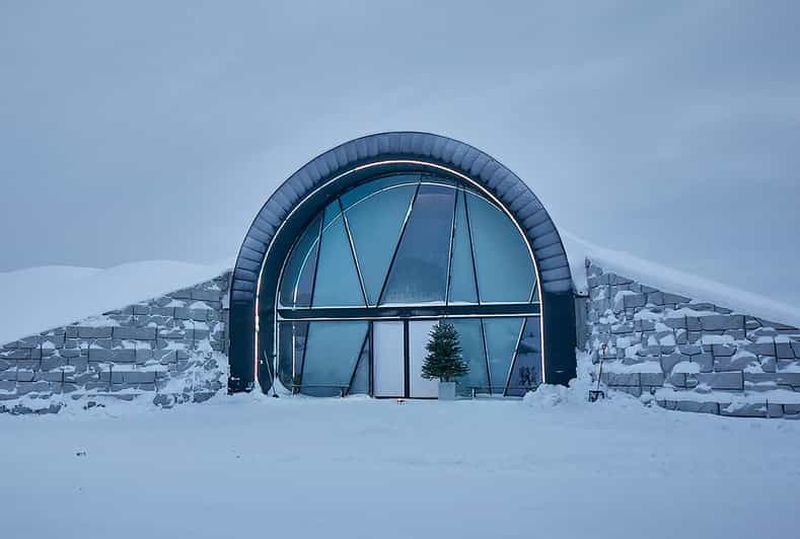 Kiruna : Visite de l'Icehotel et du Jukkasjärvi