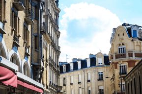 Reims : Chasse aux trésors et visite à pied autoguidée