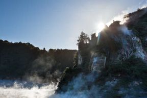 Au départ de Rotorua : excursion matinale écologique et thermale à Wai O Tapu et Waimangu