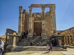 Annaba : visite guidée des ruines romaines de Djemila avec déjeuner