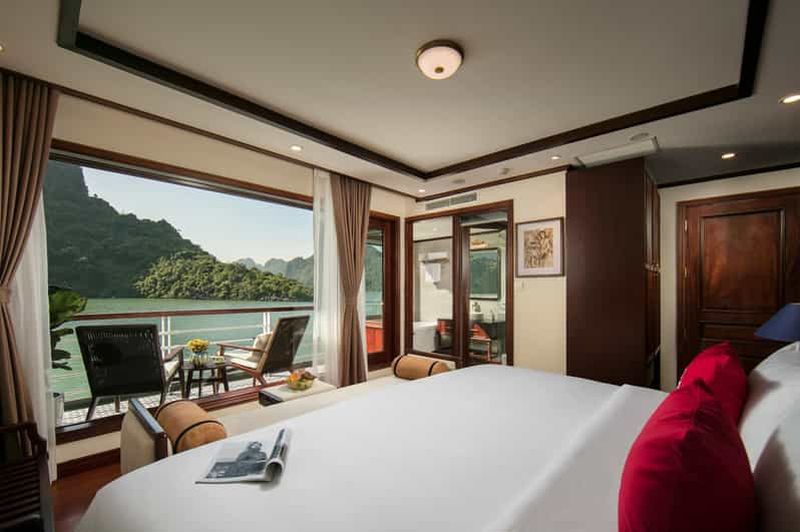 Hanoi : Croisière 5 étoiles de 2 jours sur Lan Ha et la baie d'Halong avec balcon