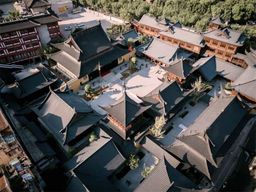 Shanghai : temple du Bouddha de Jade et visite culinaire locale