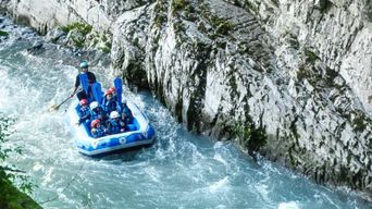 Samoëns : descente en rafting dans les Alpes françaises