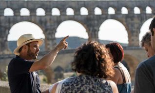 Avignon : visite d'une demi-journée du Pont du Gard, de Saint Remy et des Baux
