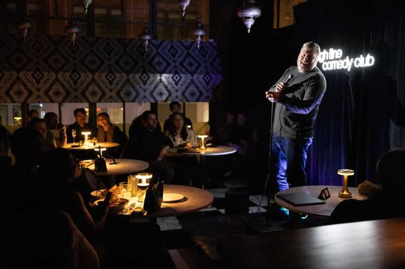 New York : stand-up comedy avec une partie de mini-golf gratuite