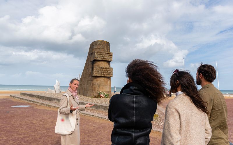 Depuis Paris : Visite guidée des plages du Débarquement de Normandie d'une journée avec déjeuner