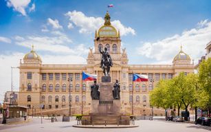 Billets d'entrée au Musée national de Prague avec visite guidée facultative de la vieille ville