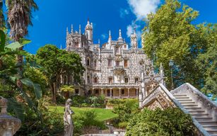 Depuis Lisbonne : Excursion d'une journée à Sintra, au palais de Pena, à Cabo da Roca, à Cascais et à la Quinta de Regaleira