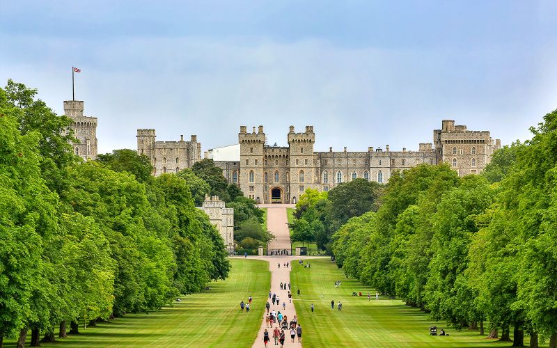 Château de Windsor, Stonehenge et visite guidée de Bath avec accès à Roman Bath