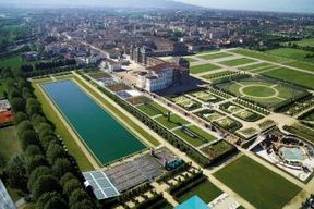 Offre : Billets pour le Palais Royal de Venaria à Turin et bus touristique