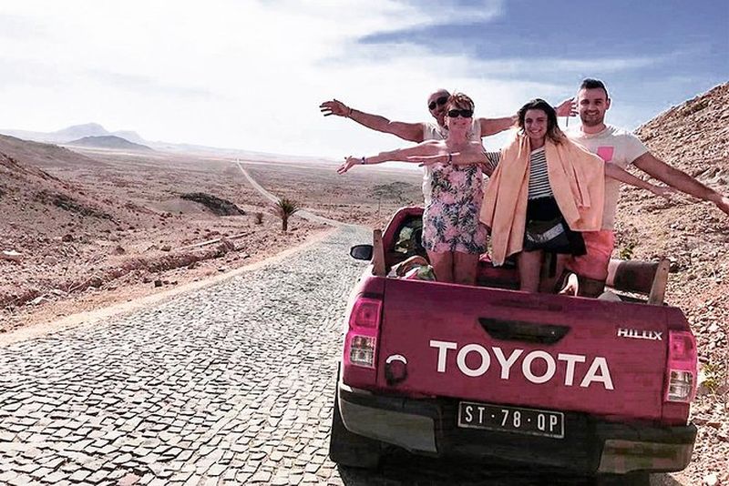 Visite de la plage de Santa Monica, des grottes et des dunes sur l'île de Boa Vista