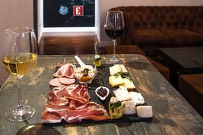 Dégustation de vin avec apéritifs et glace à Trastevere