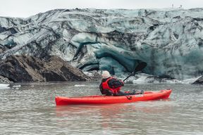 Excursion en kayak sur le lagon glaciaire de Sólheimajökull à Vik