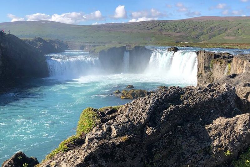 Excursion à la cascade de Godafoss et au lac Mývatn pour les croisiéristes à Akureyri