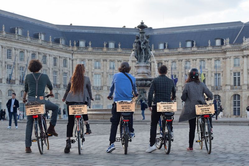 Location de vélos chez Boulon Plaquette - Gare St Jean