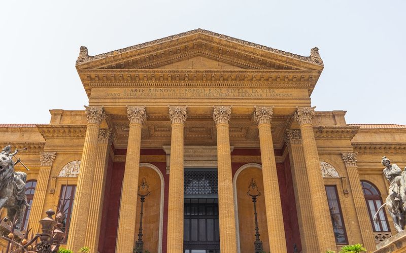 Visite gastronomique de rue à Monreale et Palerme au départ de Cefalù