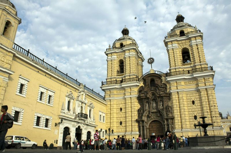 Visite de Lima avec la cathédrale, l'église San Francisco et le musée Larco