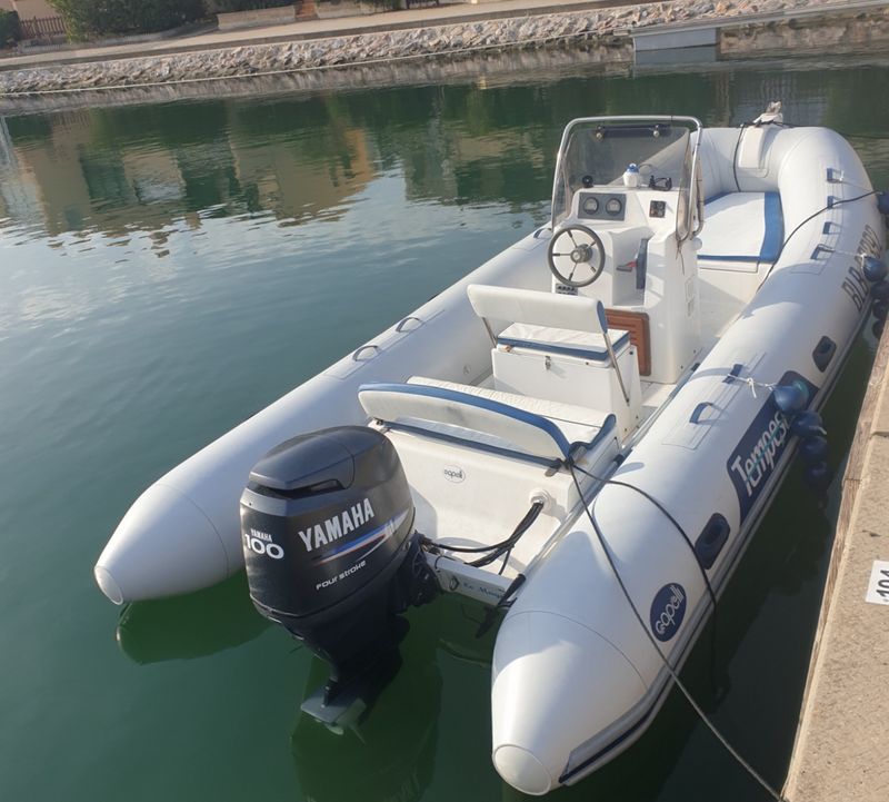 Capelli Tempest 550 (Semi-rigid)