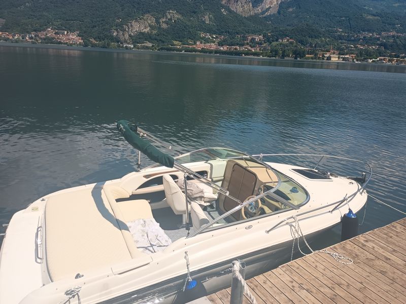 Location de bateau - Sea Ray 190 Cuddy Cabine (Motorboat)